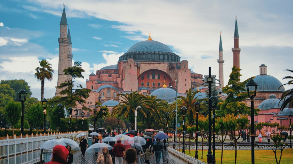 Turkish Travel Phrases You Need to&nbsp;Know